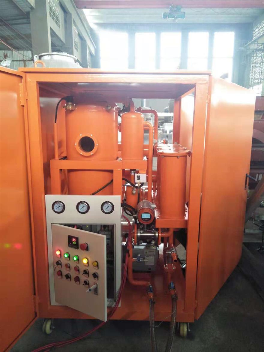 真空濾油機調(diào)試.jpg 真空濾油機調(diào)試.jpg