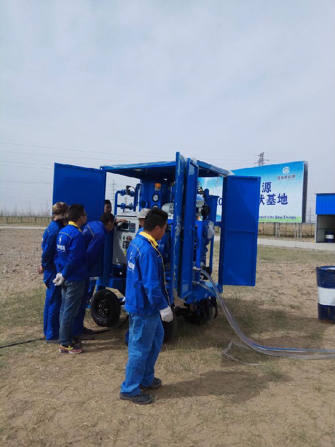 IMG_20170510_102436.jpg 西寧中利騰暉雙級(jí)真空濾油車現(xiàn)場調(diào)試圖片