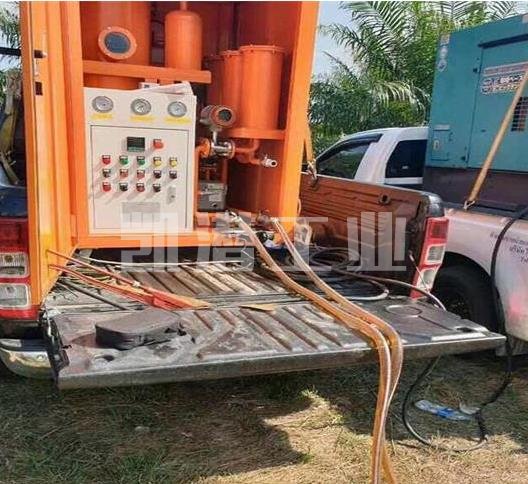 濾油機(jī)現(xiàn)場(chǎng) 濾油機(jī)現(xiàn)場(chǎng)