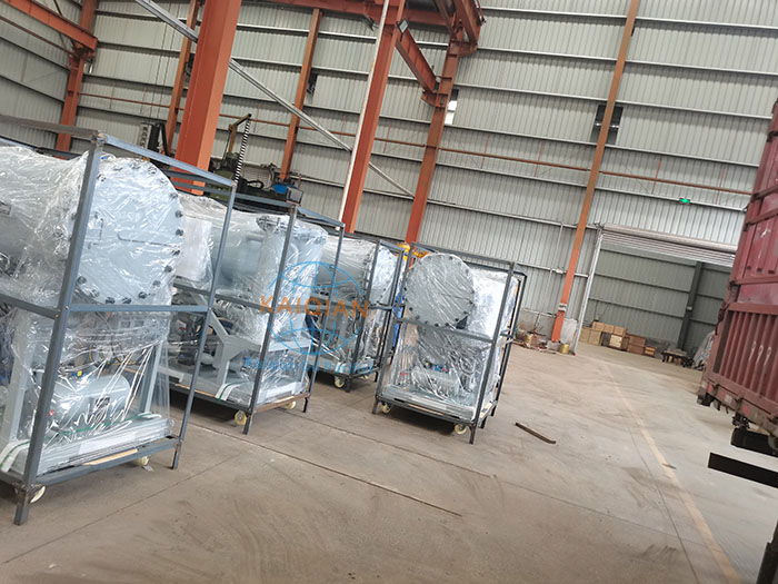 真空濾油機(jī)現(xiàn)場(chǎng)交付 真空濾油機(jī)現(xiàn)場(chǎng)交付